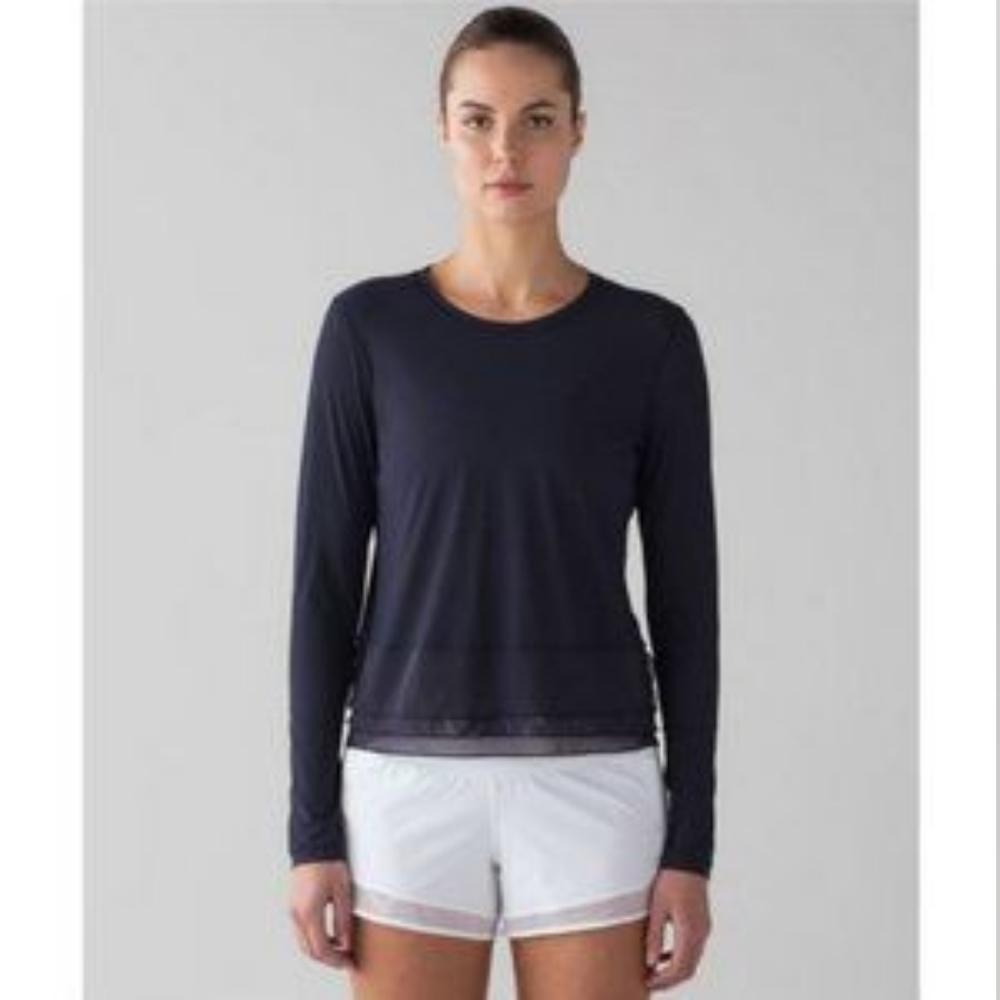 Lululemon Navy Long Sleeve Crop